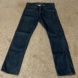 Levi’s Slim straight